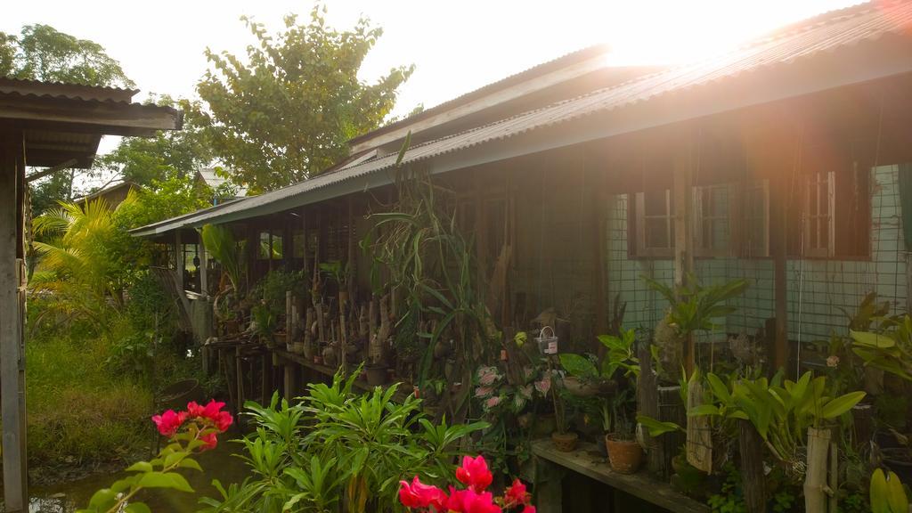 Cast Away Apartment Nonthaburi Exterior photo
