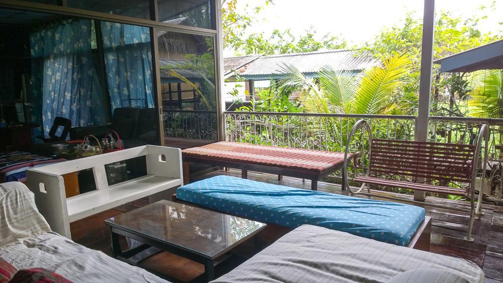 Cast Away Apartment Nonthaburi Exterior photo