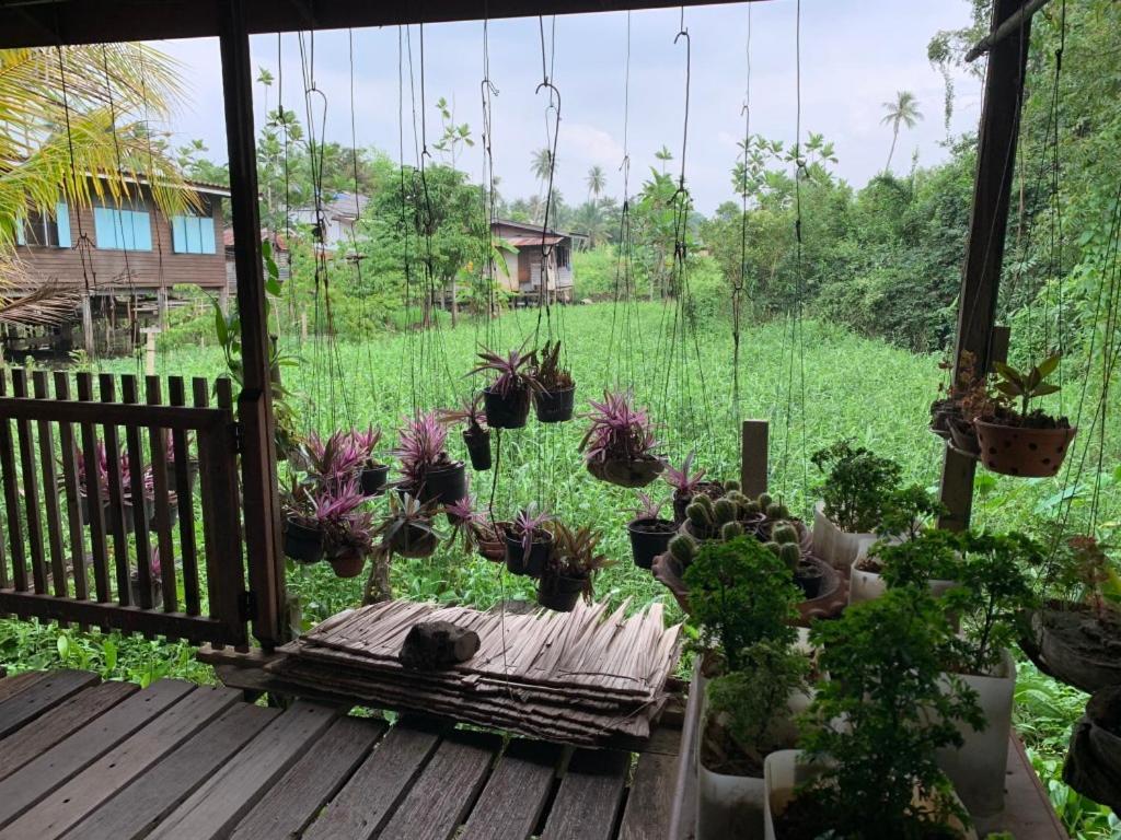 Cast Away Apartment Nonthaburi Exterior photo